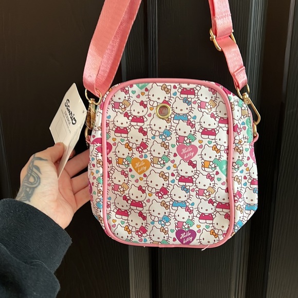 NWT Hello Kitty Bag! - Picture 8 of 8